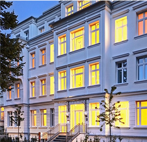 accost windows in traditional building